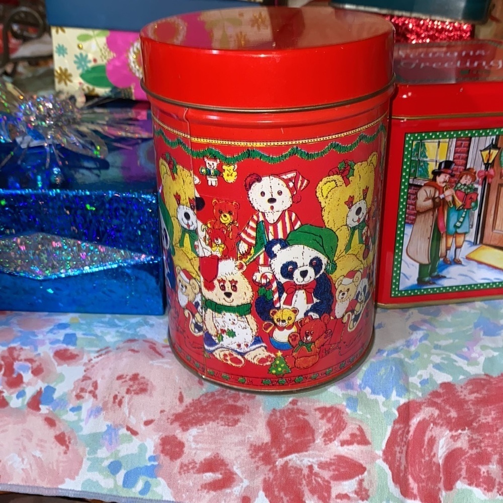 Bundle of 14 Christmas gift boxes 7 gift boxes and 7 tin boxes - Picture 6 of 12
